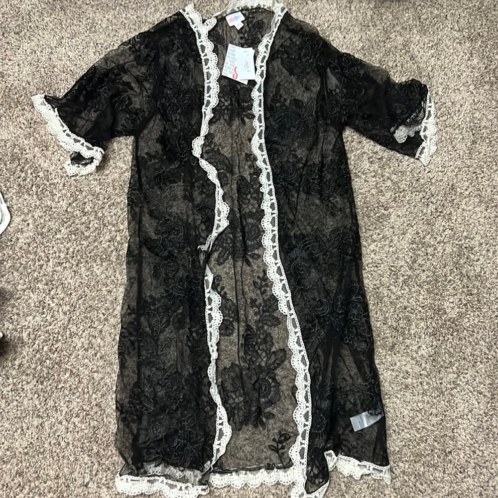 NWT Lularoe Chloe kimono